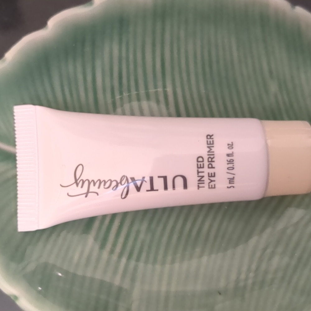 Tinted Eye Primer